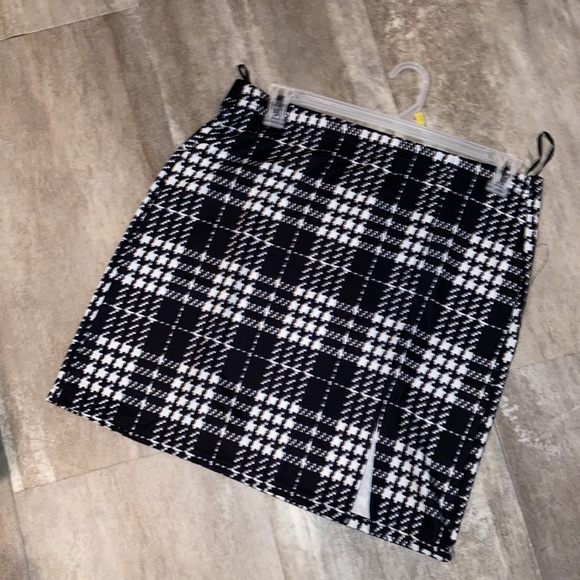 🍄 plaid skirt🍄 - Picture 2 of 5